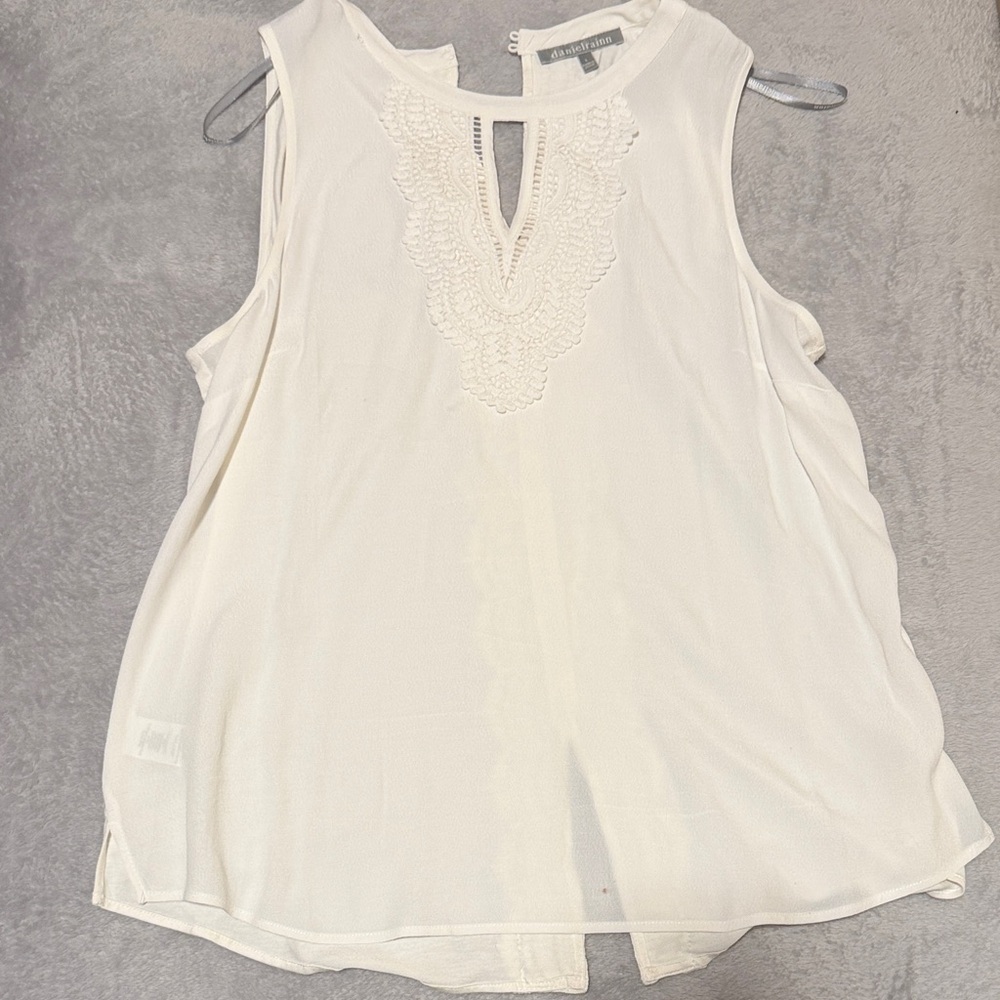 Daniel Rainn Off-White Lace Detail Blouse